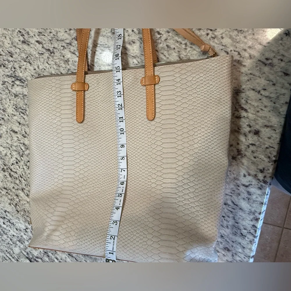 Consuela Cream Tote Bag with accessories.  Gently used. See pics for flaws. - Picture 16 of 16